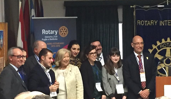 https://www.rotarybarisud.org/rbs/images/articoli/2015/01_04_2016/01042016_2.png