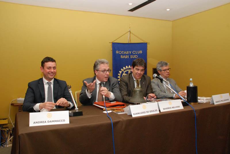 https://www.rotarybarisud.org/rbs/images/articoli/2015/14_03_2016/DSC_5509.jpg