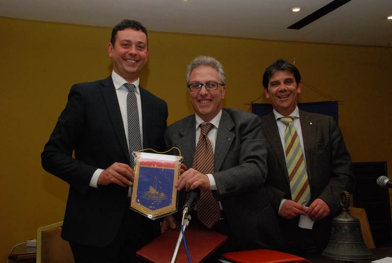 https://www.rotarybarisud.org/rbs/images/articoli/2015/14_03_2016/DSC_5514.jpg