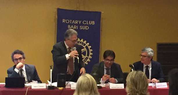 https://www.rotarybarisud.org/rbs/images/articoli/2015/16_05_2016/16_maggio_1.png
