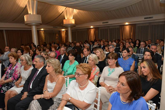 https://www.rotarybarisud.org/rbs/images/articoli/2015/27_06_2016/foto_articolo/20160627_3.png